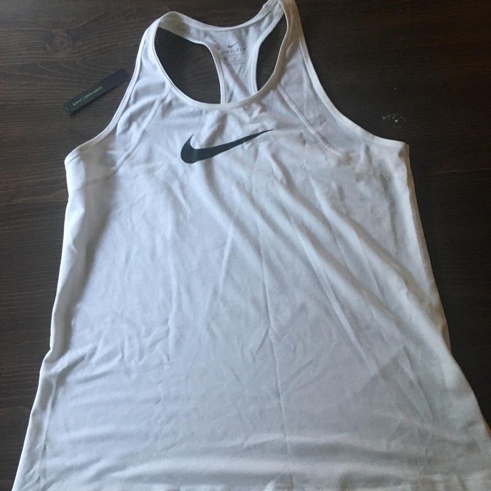 Women’s medium Nike dri-fit tank